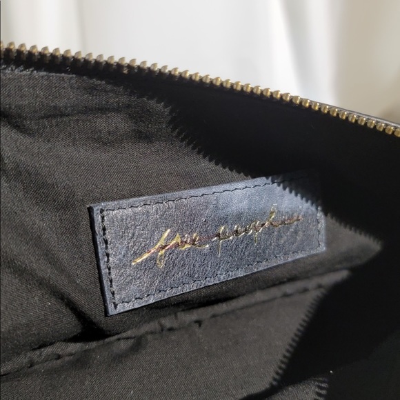 FREE PEOPLE × Shoreditch Pouch - Picture 5 of 5